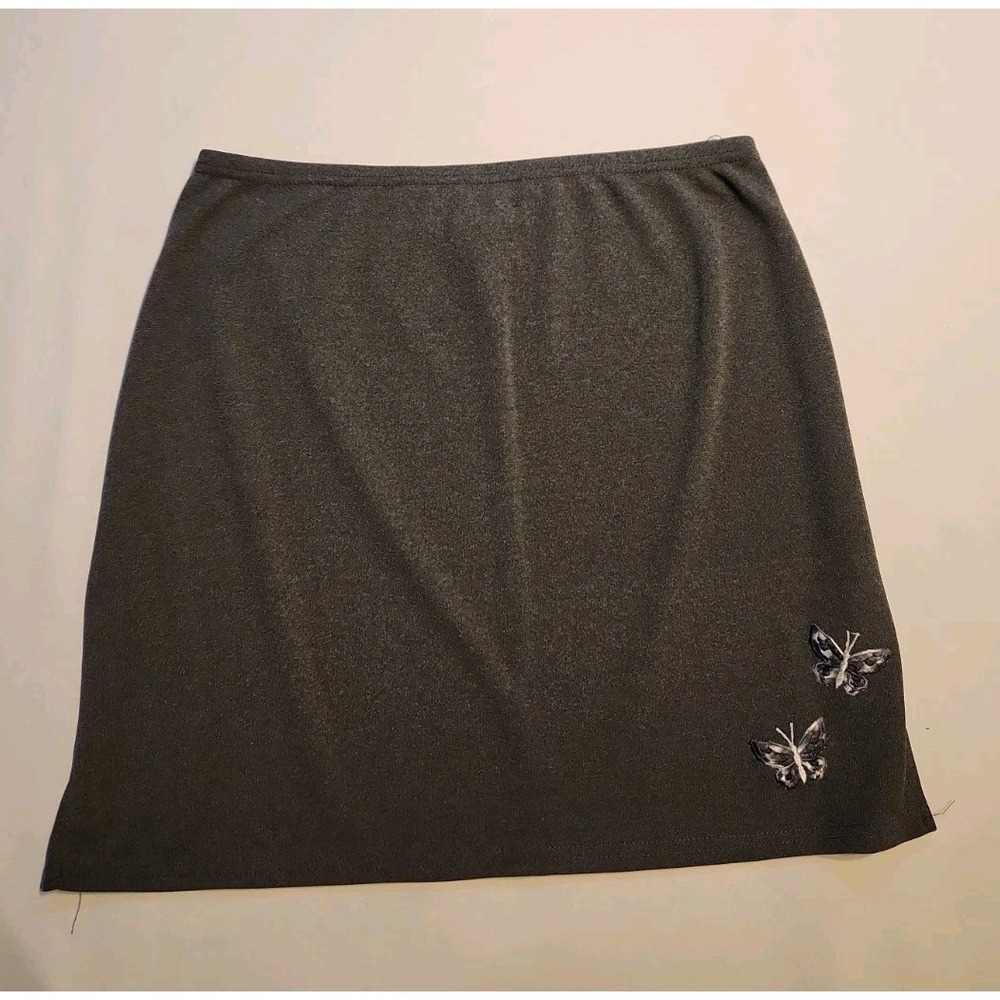 Exact Change Grey Mini Skirt Size Large With Butterflies